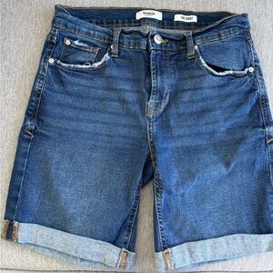 Kenzie Women’s “The Short”